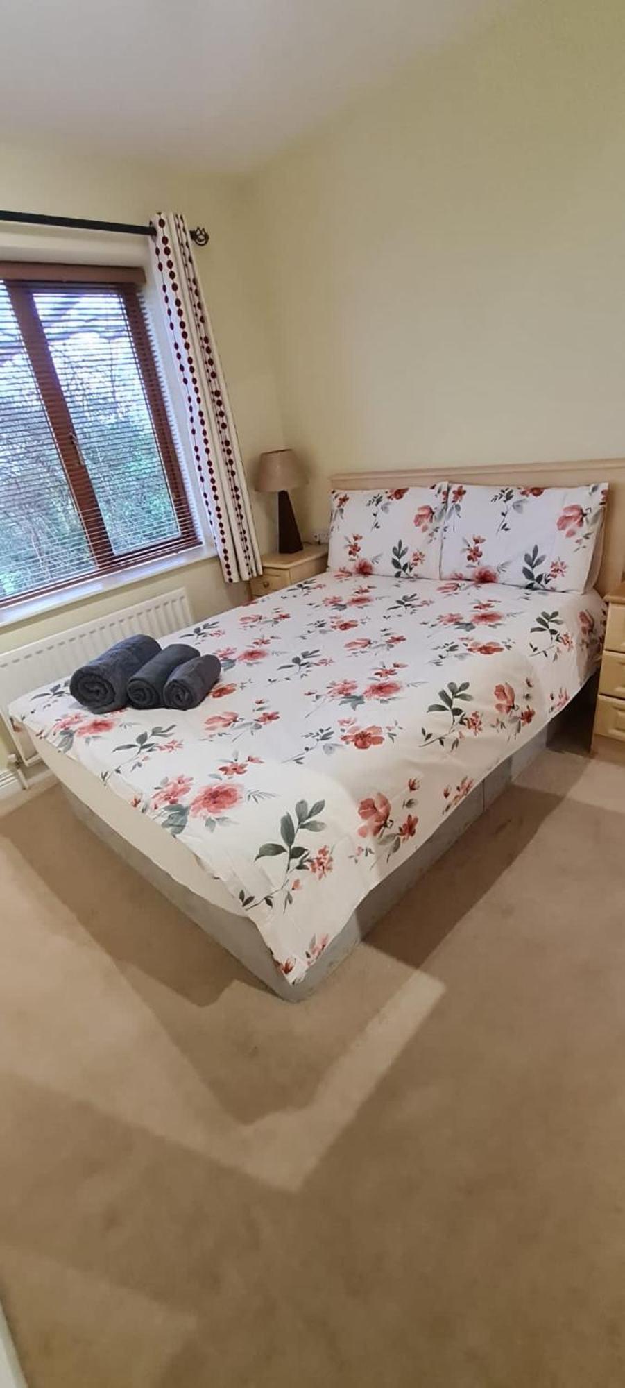 2 Bed Cosy Apartment In Heart Of Mullingar. Екстер'єр фото